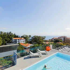 https://terrace-mar-suite-hotel.madeira-islandshotels.com